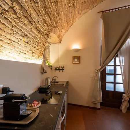 Dimora La Sapienza - Historical - Italywego Apartmán