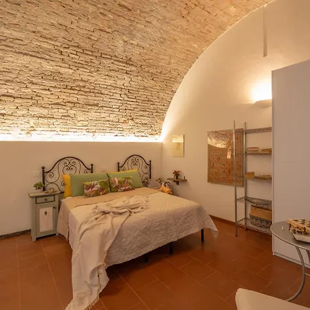 Dimora La Sapienza - Historical - Italywego Apartment *